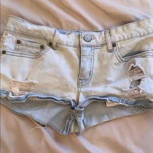 Light blue Aéropostale ripped jean shorts